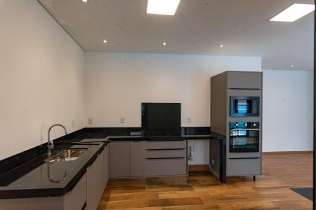 Casa de condomínio para alugar com 380m², 5 quartos e 4 vagasCozinha 1