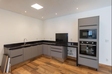 Casa de condomínio para alugar com 380m², 5 quartos e 4 vagasCozinha 1