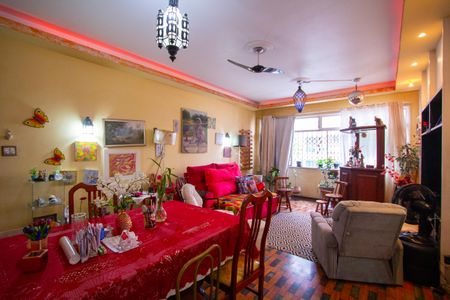 Apartamento à venda com 130m², 3 quartos e 1 vagaSala