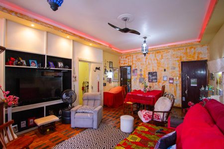 Apartamento à venda com 130m², 3 quartos e 1 vagaSala