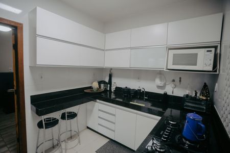Casa à venda com 360m², 7 quartos e 3 vagascozinha 6