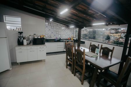 Casa à venda com 360m², 7 quartos e 3 vagasCozinha 7