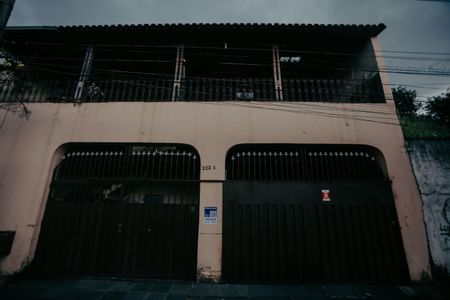 Casa à venda com 360m², 7 quartos e 3 vagasFachada