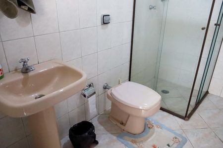 Casa à venda com 263m², 4 quartos e 3 vagasBanheiro 2