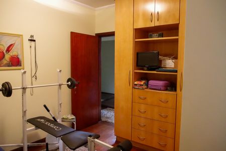 Casa à venda com 263m², 4 quartos e 3 vagasQuarto 2