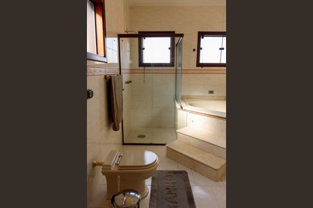 Casa à venda com 263m², 4 quartos e 3 vagasBanheiro da Suíte 3