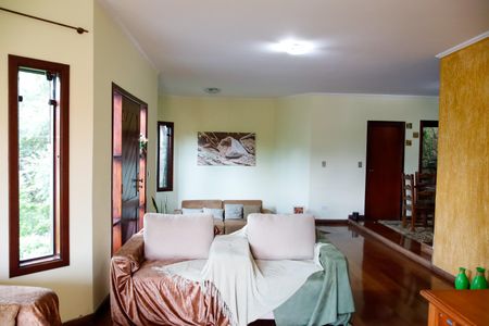 Casa à venda com 263m², 4 quartos e 3 vagasSala