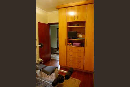 Casa à venda com 263m², 4 quartos e 3 vagasQuarto 2