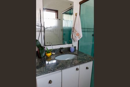 Casa à venda com 263m², 4 quartos e 3 vagasBanheiro