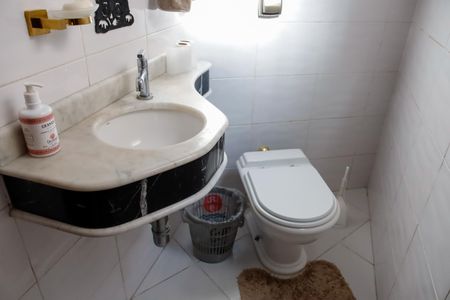 Casa à venda com 263m², 4 quartos e 3 vagasLavabo