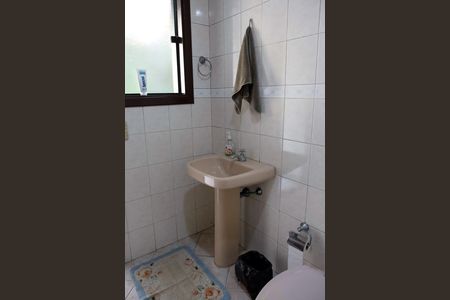 Casa à venda com 263m², 4 quartos e 3 vagasBanheiro 2