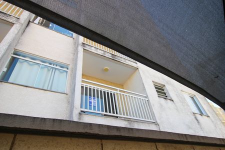 Apartamento para alugar com 52m², 2 quartos e 1 vaga Apartamento para alugar com 52m², 2 quartos e 1 vagaFachada