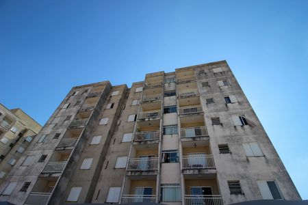 Apartamento para alugar com 52m², 2 quartos e 1 vaga Apartamento para alugar com 52m², 2 quartos e 1 vagaFachada