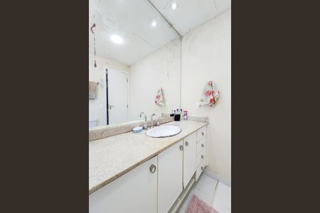 Apartamento à venda com 156m², 3 quartos e 3 vagasBanheiro da Suíte 3