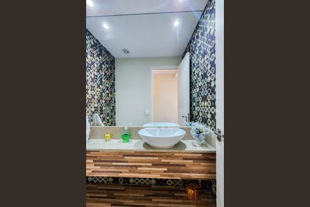 Apartamento à venda com 156m², 3 quartos e 3 vagasBanheiro de Serviço