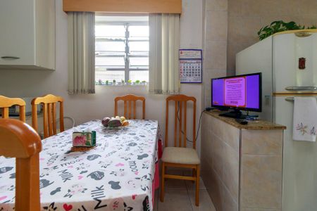 Casa à venda com 100m², 3 quartos e 4 vagas Casa à venda com 100m², 3 quartos e 4 vagasCozinha