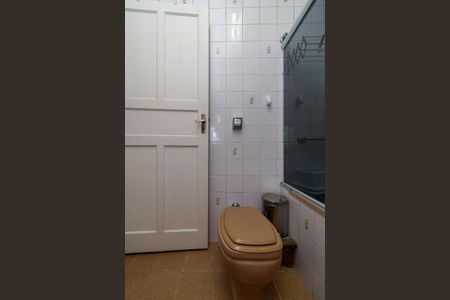 Casa à venda com 100m², 3 quartos e 4 vagas Casa à venda com 100m², 3 quartos e 4 vagasBanheiro