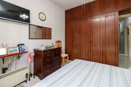 Casa à venda com 100m², 3 quartos e 4 vagas Casa à venda com 100m², 3 quartos e 4 vagasQuarto 3