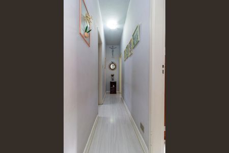 Casa à venda com 100m², 3 quartos e 4 vagas Casa à venda com 100m², 3 quartos e 4 vagasCorredor