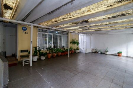 Casa à venda com 100m², 3 quartos e 4 vagas Casa à venda com 100m², 3 quartos e 4 vagasGaragem