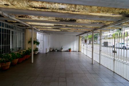 Casa à venda com 100m², 3 quartos e 4 vagas Casa à venda com 100m², 3 quartos e 4 vagasGaragem