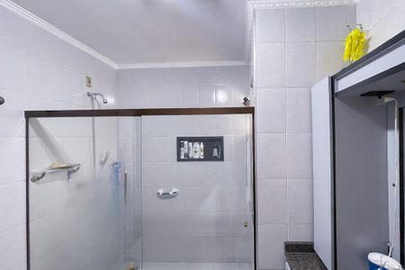 Casa à venda com 165m², 3 quartos e 4 vagasBanheiro - Suíte