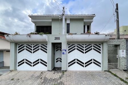 Casa à venda com 165m², 3 quartos e 4 vagasFachada