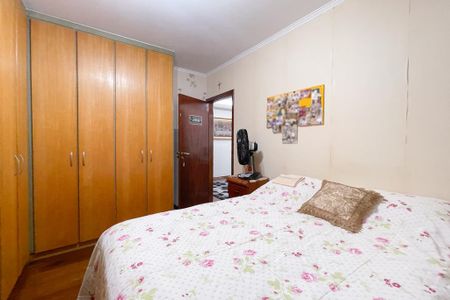 Casa à venda com 165m², 3 quartos e 4 vagasQuarto 1