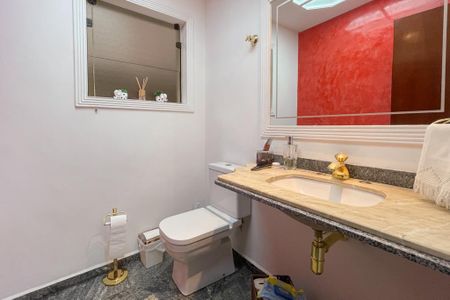 Casa à venda com 165m², 3 quartos e 4 vagasLavabo