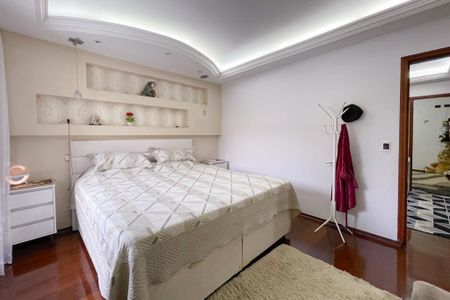 Casa à venda com 165m², 3 quartos e 4 vagasSuíte