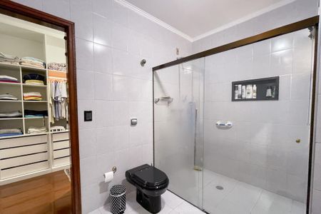 Casa à venda com 165m², 3 quartos e 4 vagasBanheiro - Suíte