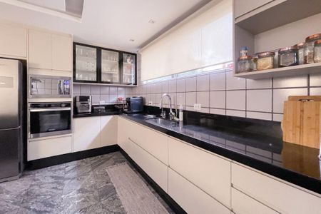 Casa à venda com 165m², 3 quartos e 4 vagasCozinha