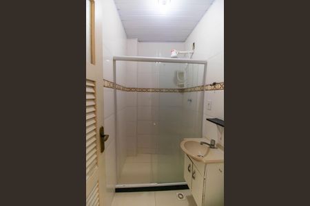 Casa à venda com 200m², 2 quartos e sem vaga Casa à venda com 200m², 2 quartos e sem vagaBanheiro