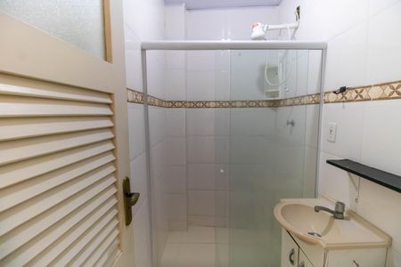 Casa à venda com 200m², 2 quartos e sem vaga Casa à venda com 200m², 2 quartos e sem vagaBanheiro