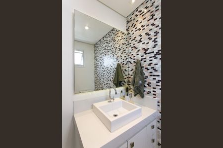 Apartamento à venda com 79m², 2 quartos e 1 vaga Apartamento à venda com 79m², 2 quartos e 1 vagaBanheiro