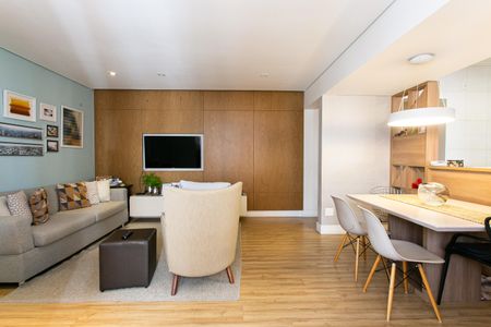 Apartamento à venda com 79m², 2 quartos e 1 vaga Apartamento à venda com 79m², 2 quartos e 1 vagaSala