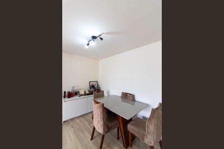 Apartamento para alugar com 100m², 3 quartos e 1 vaga Apartamento para alugar com 100m², 3 quartos e 1 vagaSala de jantar