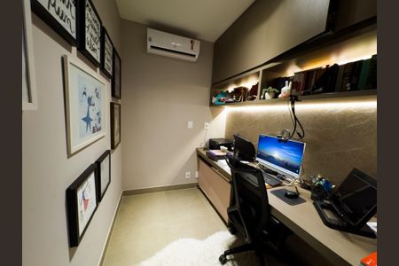 Apartamento à venda com 162m², 3 quartos e 3 vagasEscritório