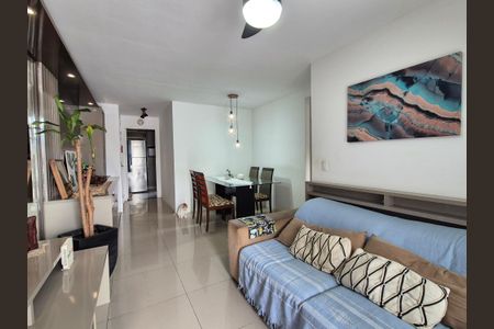 Apartamento à venda com 83m², 3 quartos e 1 vagaSala