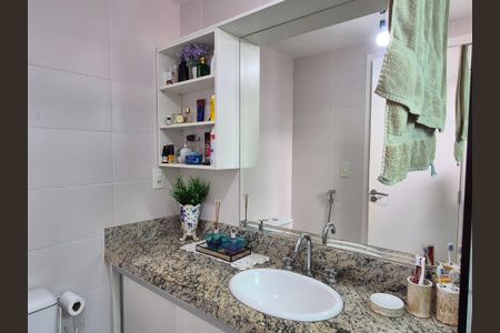 Apartamento à venda com 83m², 3 quartos e 1 vagaBanheiro da Suíte