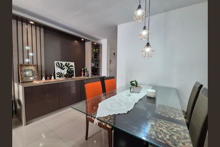 Apartamento à venda com 83m², 3 quartos e 1 vagaSala