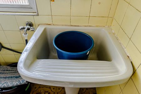 Apartamento para alugar com 77m², 2 quartos e 1 vagaÁrea de Serviço