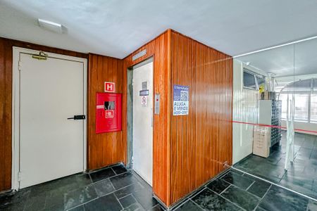 Apartamento para alugar com 77m², 2 quartos e 1 vagaPlaquinha