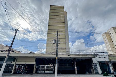 Apartamento para alugar com 77m², 2 quartos e 1 vagaFachada