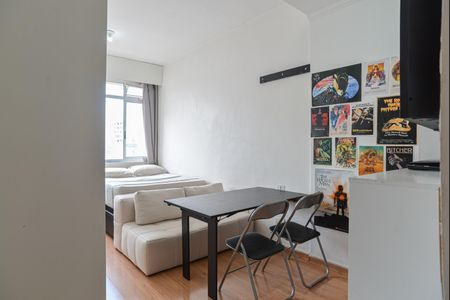 Studio à venda com 30m², 1 quarto e sem vagaSala/Quarto