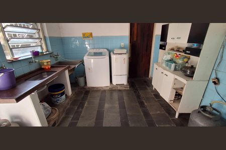 Casa para alugar com 450m², 4 quartos e 5 vagas Casa para alugar com 450m², 4 quartos e 5 vagasÁrea de Serviço