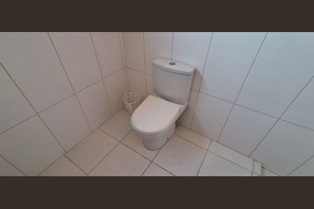 Casa para alugar com 450m², 4 quartos e 5 vagas Casa para alugar com 450m², 4 quartos e 5 vagasBanheiro Social