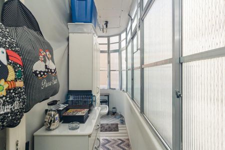 Apartamento à venda com 87m², 2 quartos e sem vaga Apartamento à venda com 87m², 2 quartos e sem vagaLavanderia