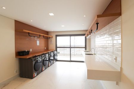 Studio para alugar com 29m², 0 quarto e sem vaga Studio para alugar com 29m², 0 quarto e sem vagaLavanderia