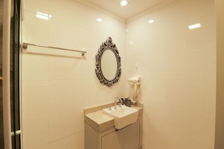 Studio para alugar com 29m², 0 quarto e sem vaga Studio para alugar com 29m², 0 quarto e sem vagaStudio/Banheiro